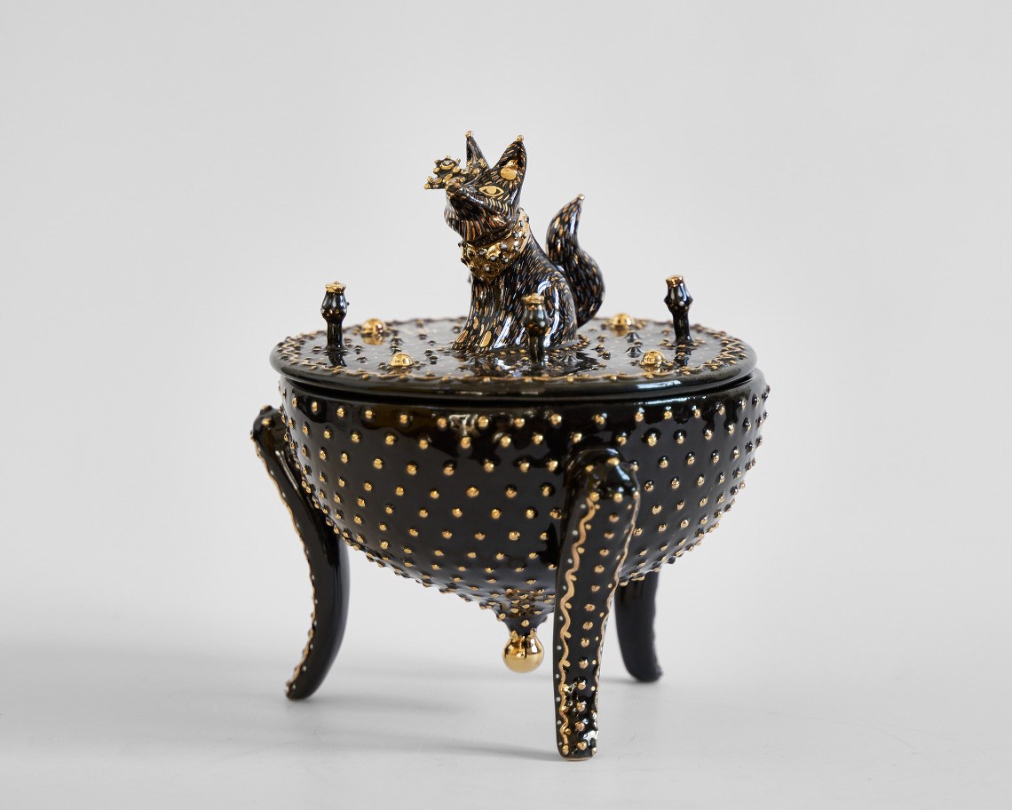 Темная Лиса Таинственного леса