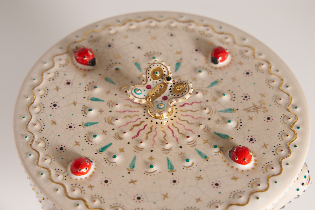 Box with Golden Butterfly and Dushnil Ladybugs 2