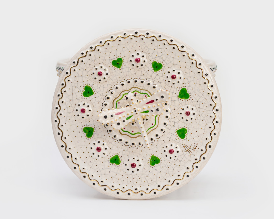 The Box with the Dragonfly that Sang the Red Summer 3