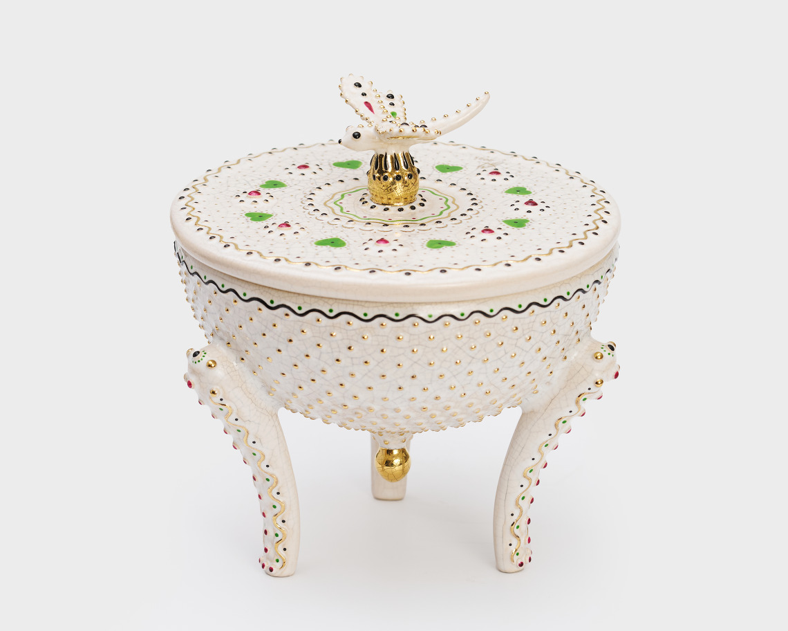 The Box with the Dragonfly that Sang the Red Summer