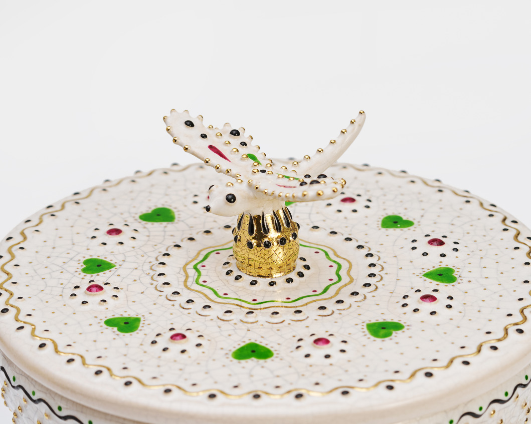 The Box with the Dragonfly that Sang the Red Summer 4