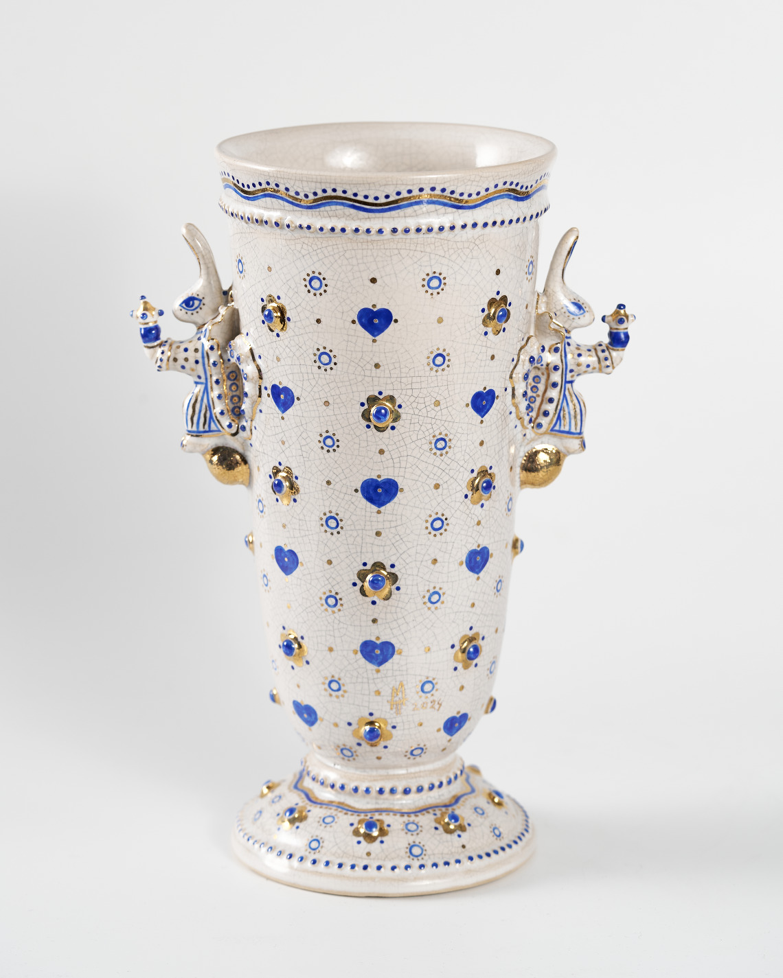 Small vase with Flying Hares